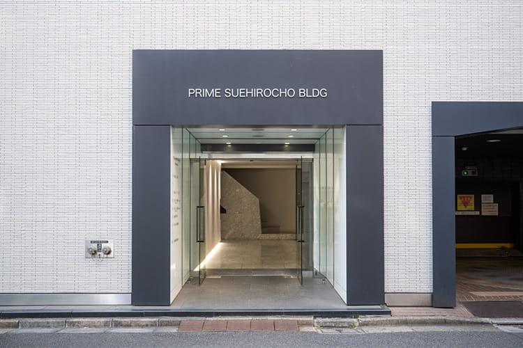 ビル3階の入り口